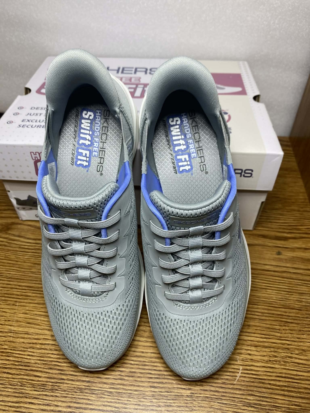 Skechers Women's Hands Free Swift Fit Memory Foam Sneakers Shoes Size 8.5M Gray - Picture 4 of 7